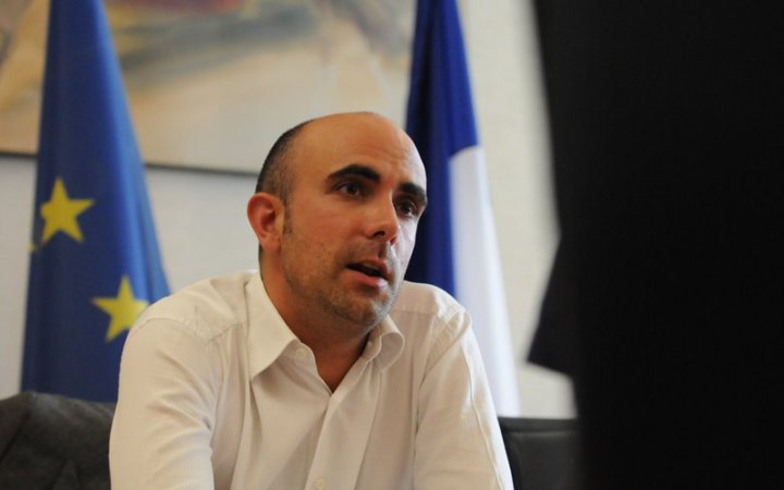 Російські шпигуни продовжують спроби працювати із французькими політиками, – ЗМІ