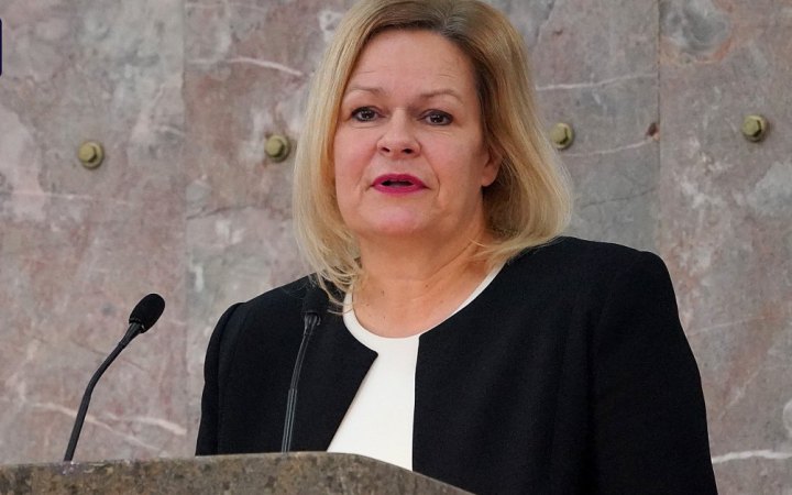 Глава МЗС Німеччини закликала не видавати російським спортсменам візи