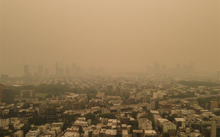 Лісові пожежі в Канаді загрожують здоров’ю мільйонів людей у Північній Америці