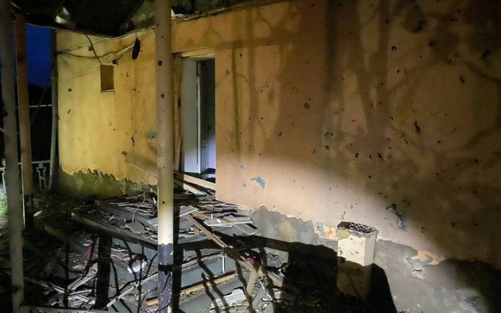 За ніч ворог чотири рази вдарив по Дніпропетровщині, є постраждалий