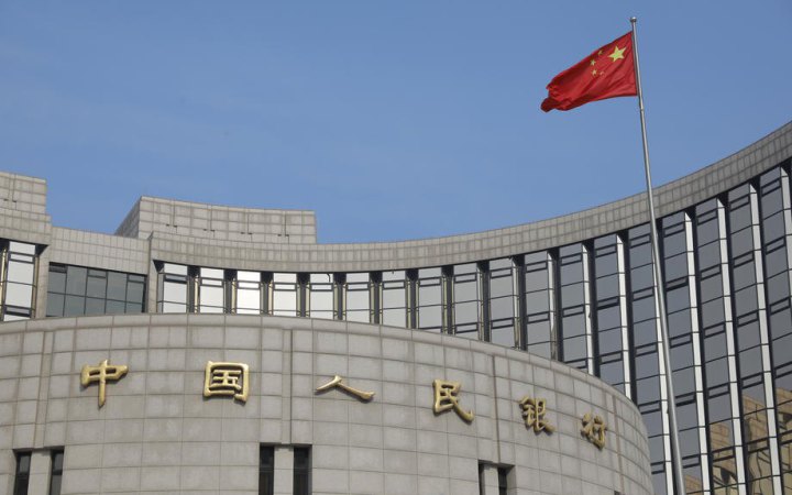 Міністр закордонних справ Китаю після саміту в Саудівській Аравії заявив Лаврову про “неупередженість” у питанні війни в Україні