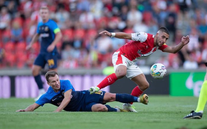 “Дніпро-1” “обмілів” до 0:3 у Празі