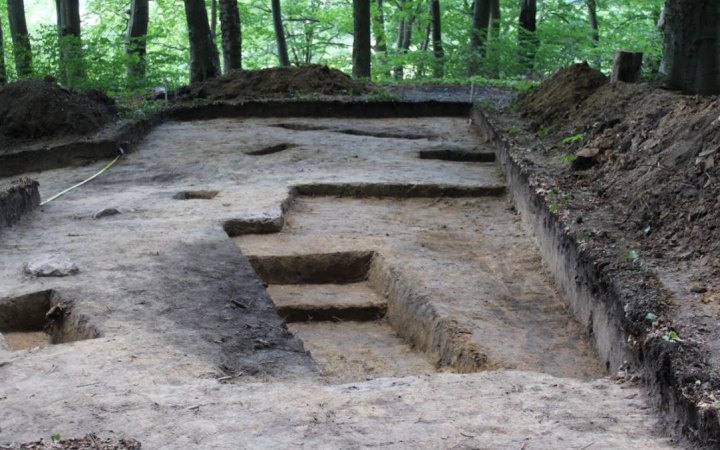 Археологи знайшли на Львівщині стародавню культову споруду