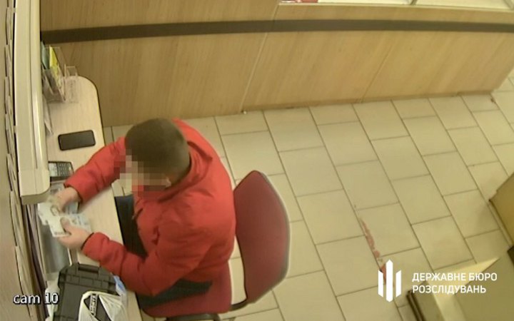 Офіцер із Житомирщини здав у ломбарди військового майна на 3,2 млн грн