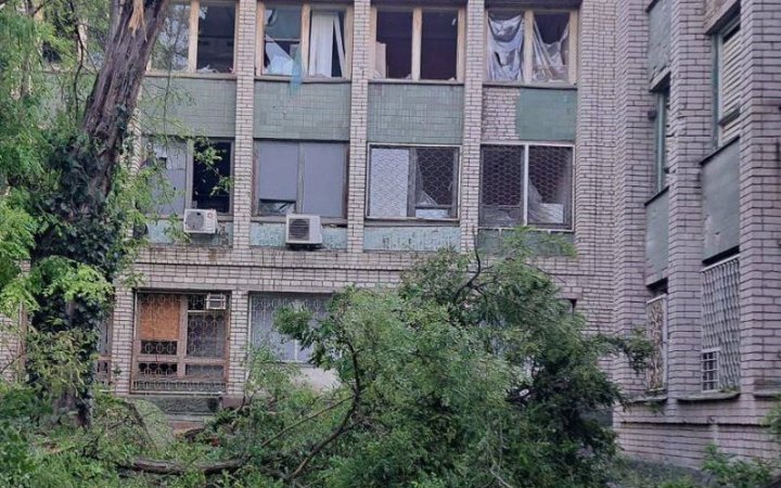 Уночі росіяни обстрілювали Нікопольщину. Постраждала 78-річна жінка