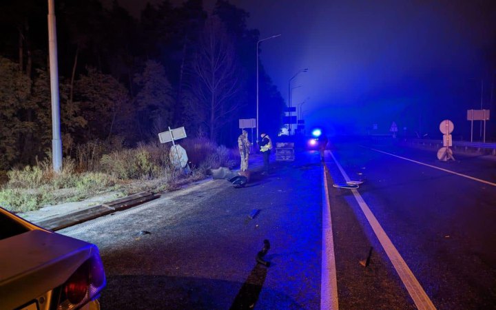 У Києві на блокпосту збили військового: він загинув на місці