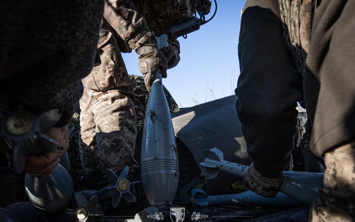 Ворог продовжує вести штурмові дії на Авдіївському та Бахмутському напрямках, — Генштаб