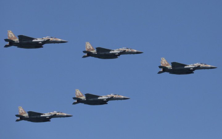 Літаки Ізраїлю дві години атакували ХАМАС у південному місті Хан-Юніс