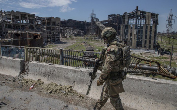 Росіяни масово розширюють оборонні споруди на в’їзді у Маріуполь, – Андрющенко