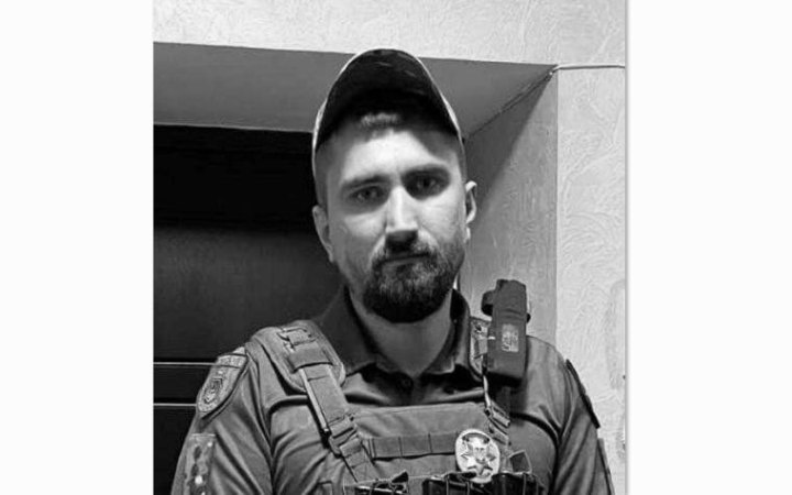 Вулицю в Херсоні перейменували на честь загиблого патрульного Віталія Новицького