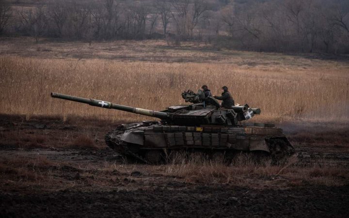 Ворог намагається оточити Авдіївку: ЗСУ відбили 33 атаки, – Генштаб