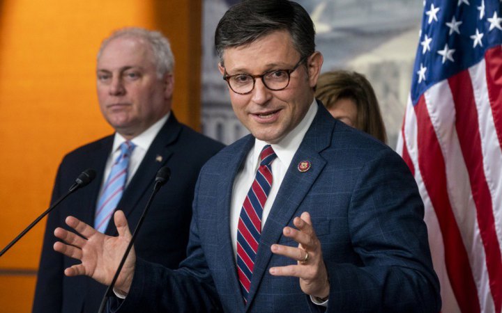 Палата представників США пішла на канікули, допомога для України знову відкладається