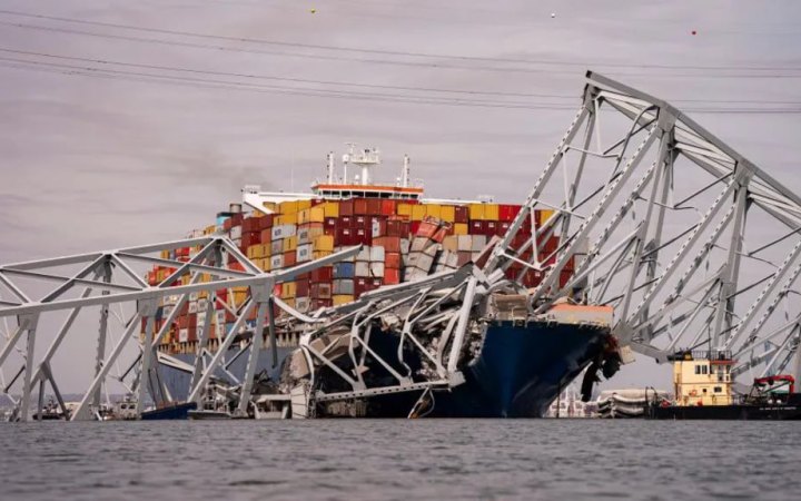 У Балтиморі з-під води дістали тіла двох жертв обвалу мосту