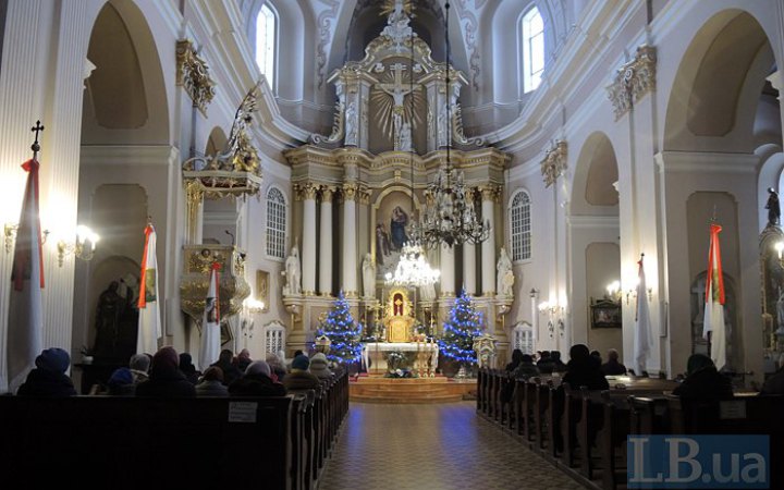 Мінкультури оголошує флешмоб “Місяць селфі з пам’ятками”