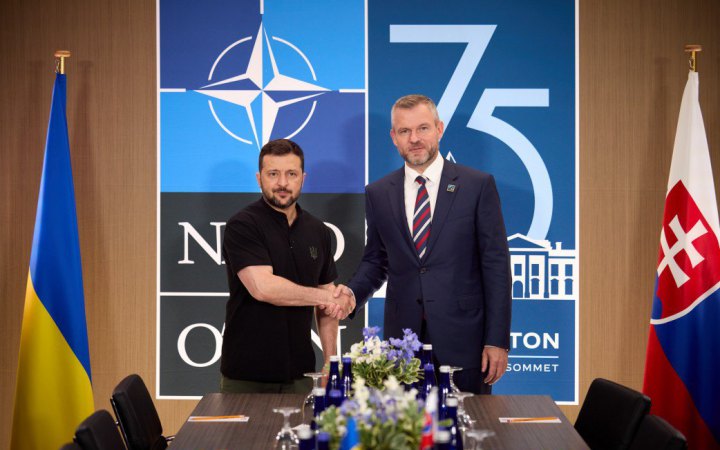 Зеленський обговорив з президентом Словаччини лікування дітей з “Охматдиту”