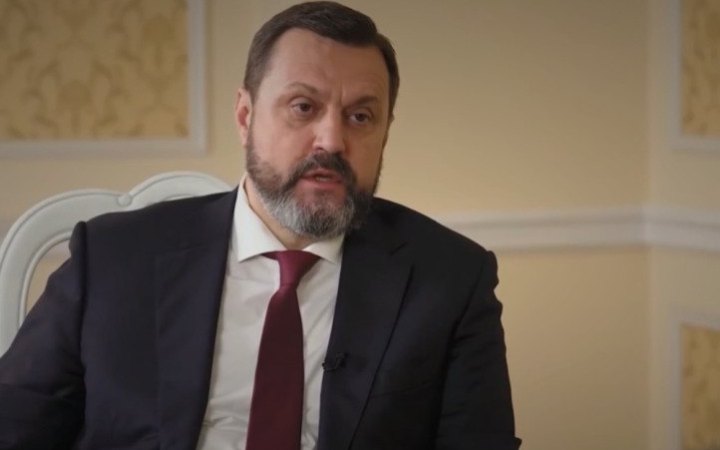 Екснардеп – зрадник Андрій Деркач став у Росії сенатором