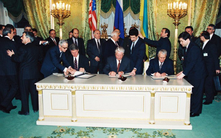 Зеленський: Україна після вторгнення Росії кілька разів надсилала листи підписантам Будапештського меморандуму, їм було “пох*ру”