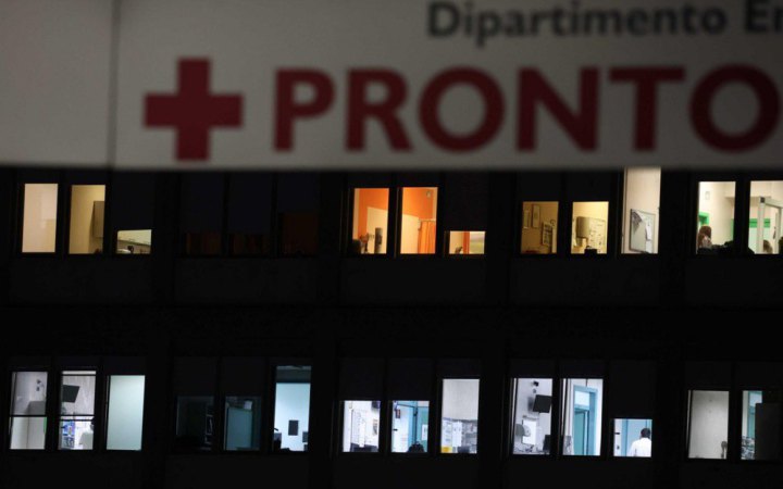 Папа Римський перебуває у