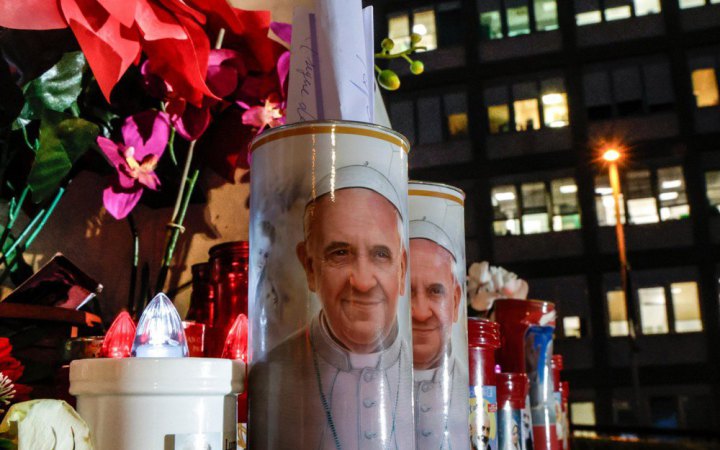 Медики вважають, що Папа Римський