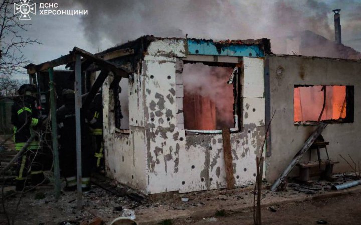 Через ворожі обстріли на Херсонщині постраждали троє людей