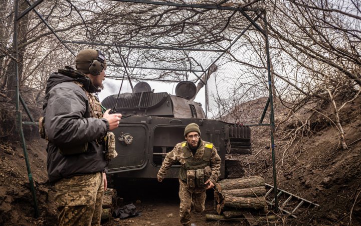 Загальна кількість боїв за тиждень дещо знизилася, але на трьох напрямках Росія атакувала активніше