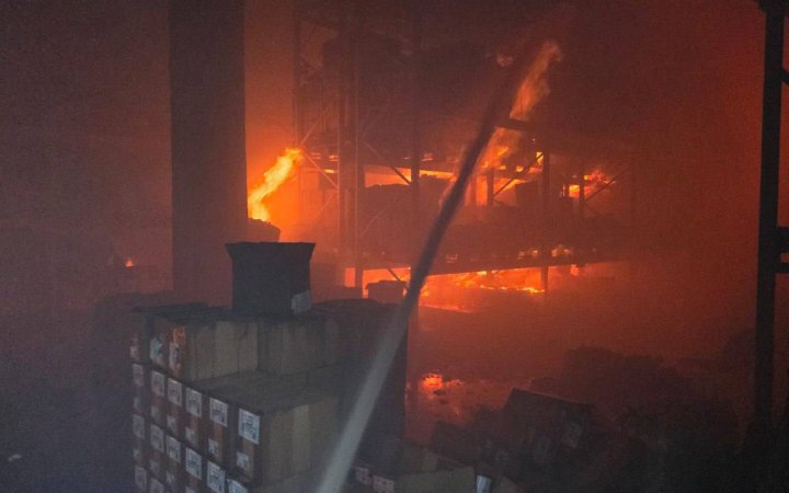 Росіяни вбили на Харківщині двох жінок, понівечили склад із продуктами і садок