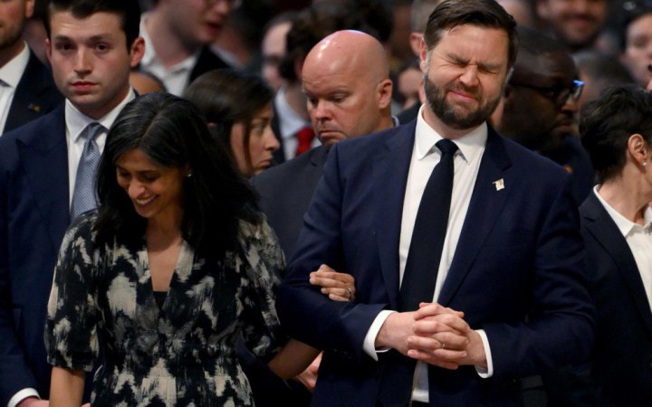 Джей Ді Венс не бачить ознак закінчення війни в Україні “найближчим часом”