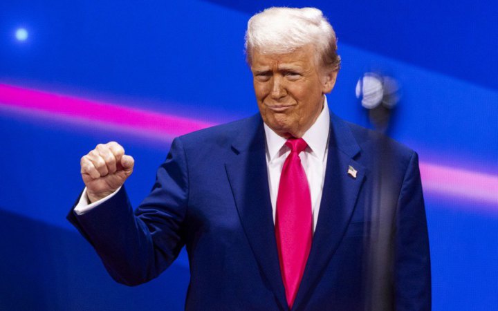 Трамп планує грандіозний військовий парад на свій день народження