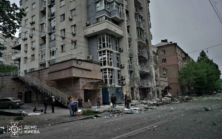 У Києві через масовану атаку РФ постраждали 11 людей. Є пошкодження