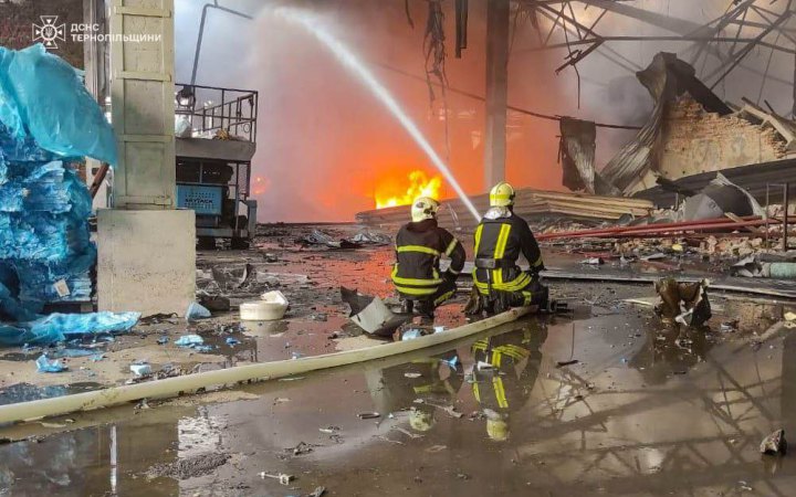 ​Росіяни провели наймасовішу атаку на Тернопільську область. Постраждали люди