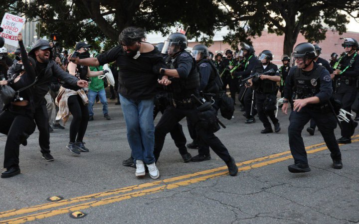 У Лос-Анджелесі оголосили локальну надзвичайну ситуацію та комендантську годину