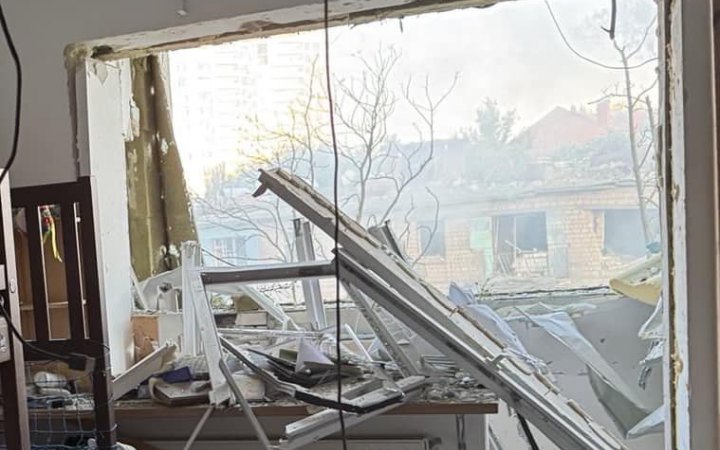 Російський обстріл зруйнував житло подружжя українських співаків Тараса та Олени Тополі