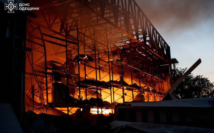 Зеленський: Москва не зупиниться, поки має змогу завдавати масованих ударів. Потрібен тиск