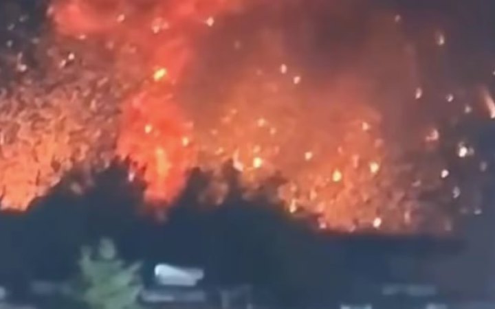 ЗМІ: У тимчасово окупованому Харцизьку підірвано склад боєприпасів