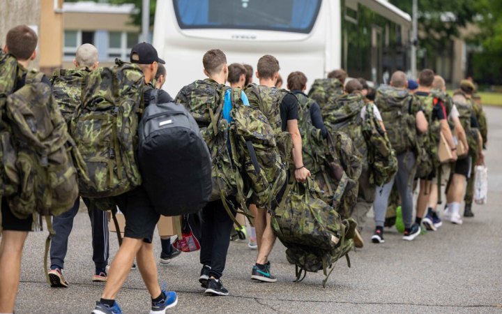 У Чехії почались добровільні військові навчання для молоді