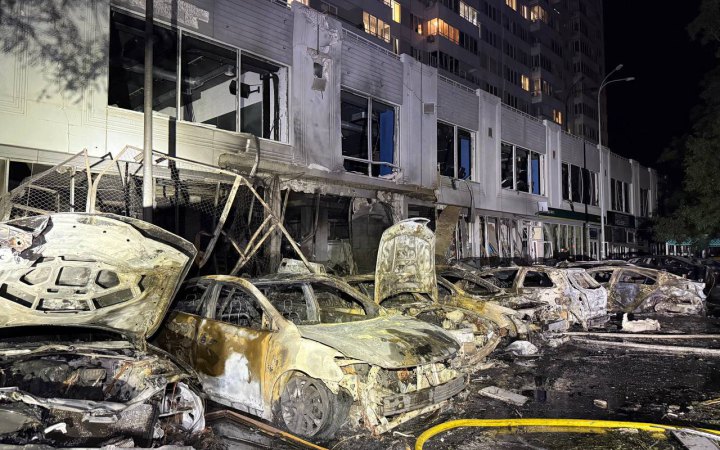 Росіяни обстріляли Одесу: у місті пожежі (доповнено)