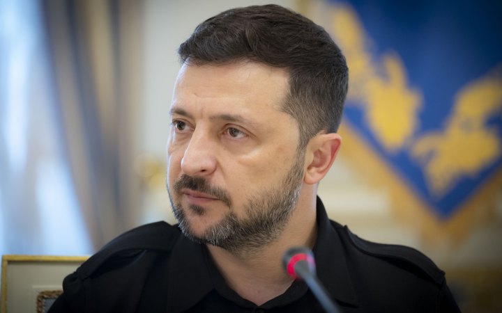 Зеленський пояснив обмеження незалежності НАБУ і САП “очисткою від росіян”