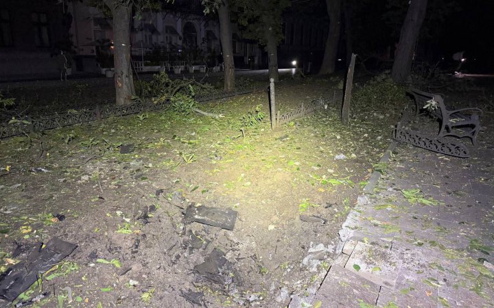 Росіяни масовано атакували Одесу безпілотниками. Є загиблий (доповнено)