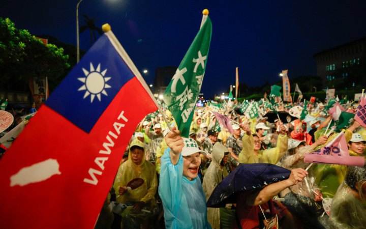 На Тайвані розпочалося “велике відкликання” – голосування за усунення прокитайських депутатів