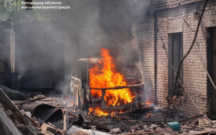 Росіяни атакували Запорізький район, є поранений