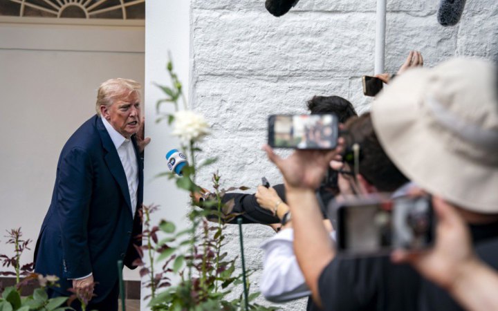 Трамп пообіцяв Росії “великі наслідки” за відмову зупинити війну