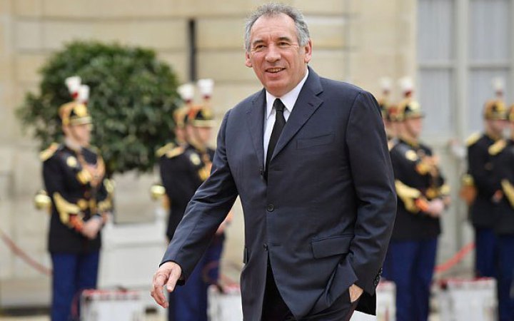 Уряд Франції ризикує піти у відставку у вересні