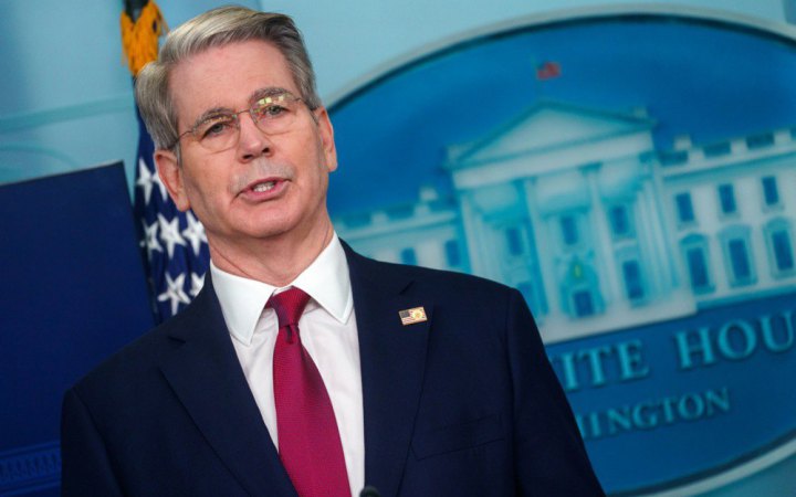 Міністр фінансів США анонсував обговорення антиросійських санкцій з Трампом