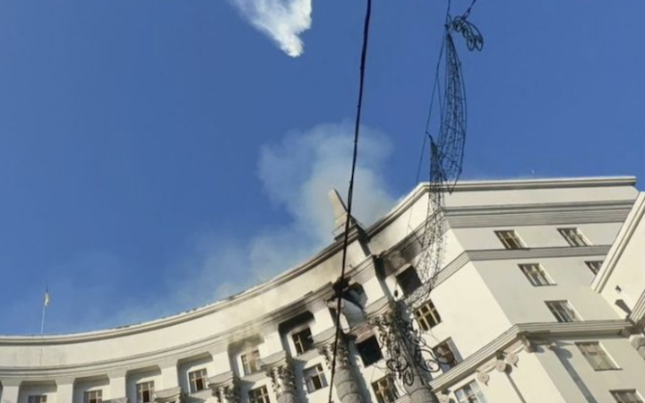 Унаслідок атаки постраждала будівля Кабміну. Прем’єрка показала фото