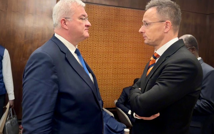 Міністр закордонних справ Угорщини анонсував зустріч з українським колегою