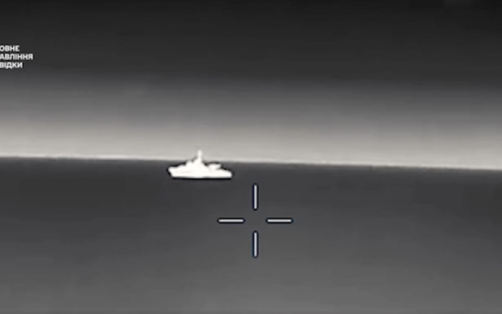 ГУР атакувало дроном російський корабель у Чорному морі. Судно виведено з ладу на дороговартісний ремонт