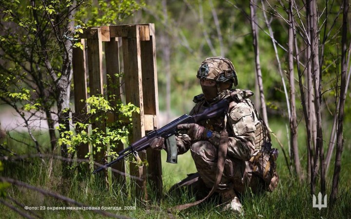 За добу на фронті відбулося 195 бойових зіткнень, – Генштаб