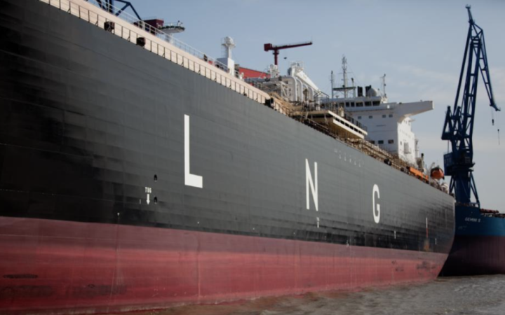 Чотири країни ЄС витратили на російський газ більше, ніж на допомогу Україні