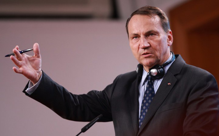 У Польщі відповіли Меркель на закиди щодо війни в Україні