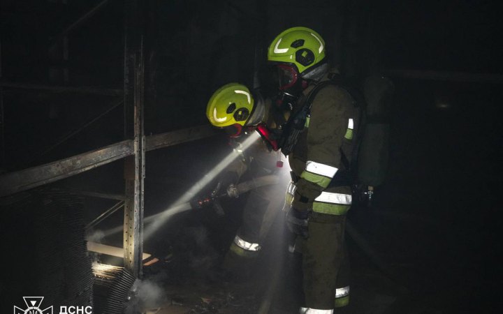 Росіяни дронами атакували Миколаївщину. Горів супермаркет, пошкоджені СТО та авто (оновлено)